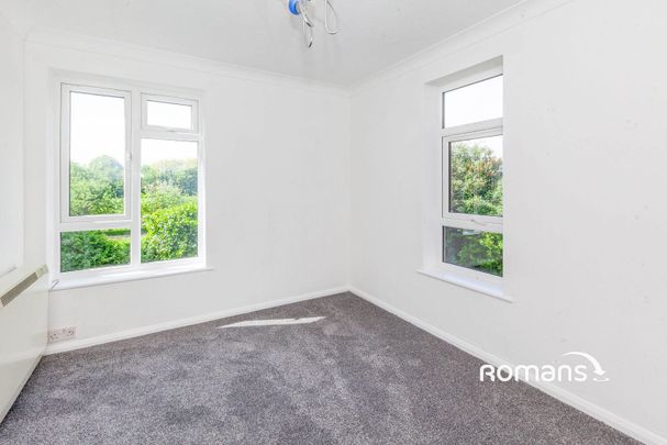 Chiltern Court, Fawcett Road, Windsor, SL4 - Photo 1