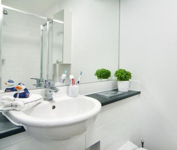 1 bedroom private hall to rent - Photo 5