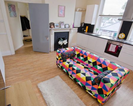 1 bedroom flat to rent - Photo 2