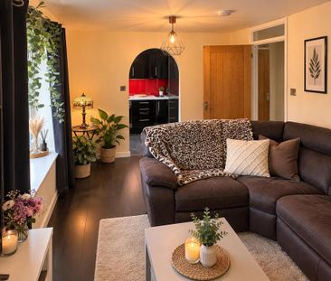 2 bedroom maisonette to rent - Photo 1