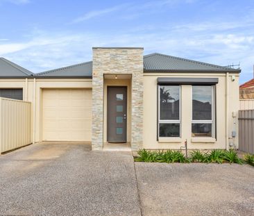 Easy Living in Style - Photo 6