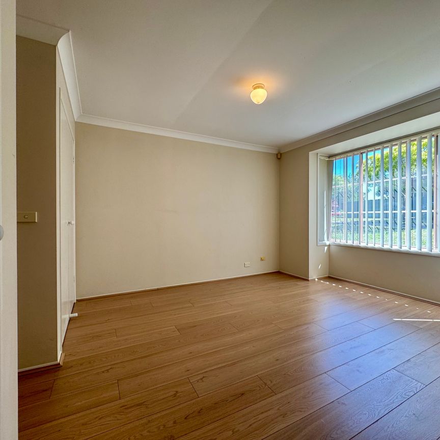 RENOVATED FAMILY HOME! - Photo 1