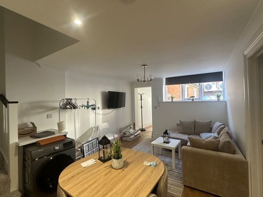 2 Bed Flat, Southampton, SO14 - Photo 1