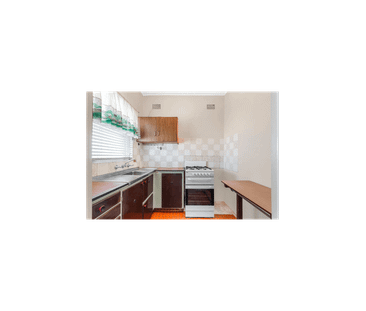 NEAT & TIDY IN CONVENIENT LOCATION - Photo 4