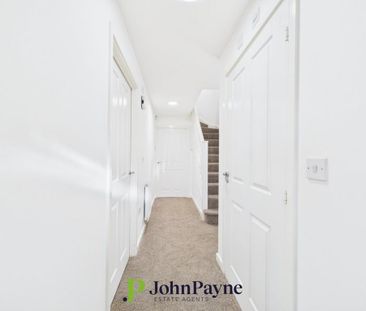 3 bedroom semi-detached house to rent - Photo 2