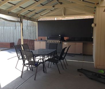 “Rooming House - 1 Room Available” - Photo 1