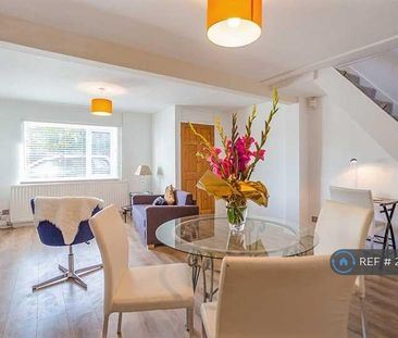 2 bedroom terraced house to rent - Photo 4