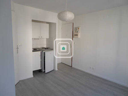 APPARTEMENT REIMS, proche tram (Station Danton) - Photo 4