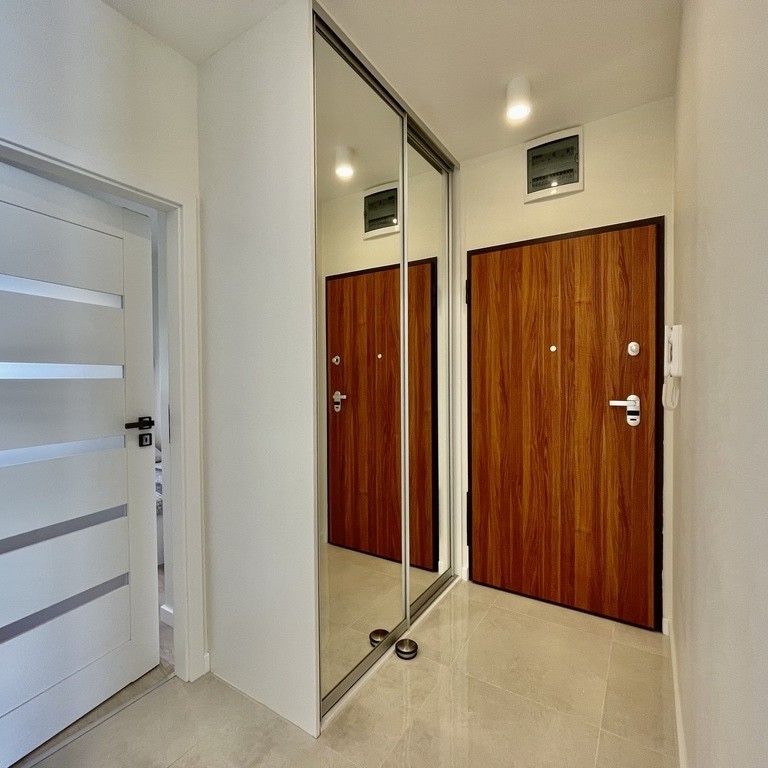 Ochota ul. Grójecka 3 pokoje z garażem , balkon - Zdjęcie 1