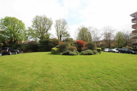 Queens Road, TW10, London - Photo 4