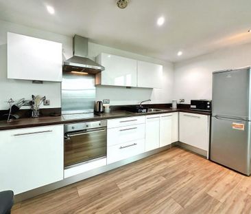 2 bedroom flat to rent - Photo 6