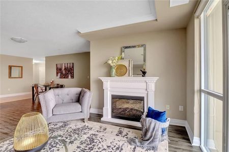 For Lease - 240 Villagewalk Boulevard Unit# 903, London North, Ontario - Photo 2