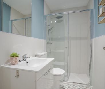 Nice double room in Chamberí - Photo 6