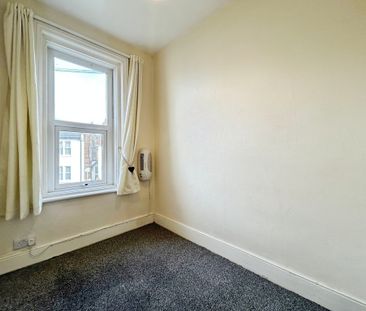 Maple Road, Bournemouth - Photo 5