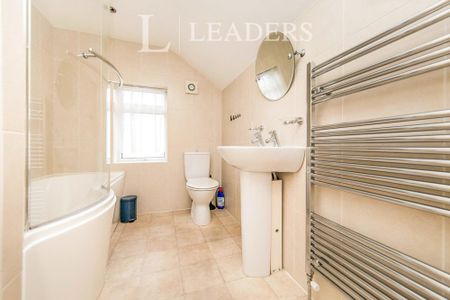 2 bedroom house to rent Fairfax Road, Colchester, CO2 - Photo 2