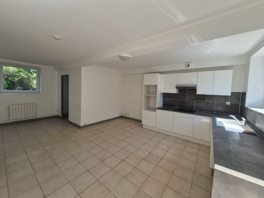 Location Appartement 2 pièces 39m² LILLE 59260 - Photo 1