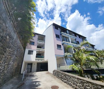 A LOUER - Saint-Denis - Bellepierre - Studio meublé de 37 m2 - Photo 6