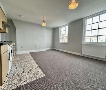 Royal Road, Ramsgate, CT11 - Photo 1