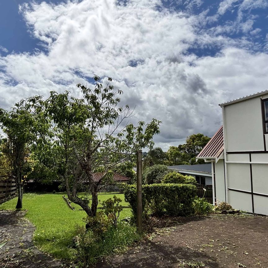 Fabulous Four Bedroom Home in Browns Bay - Photo 1