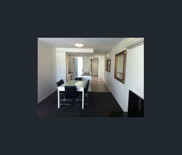 Fully Furnished - Spacious, Modern, Secure Inner City Living - Photo 2