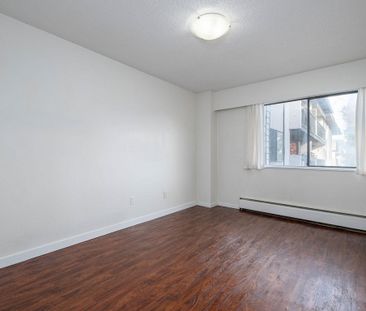 2 Bedroom - Photo 6