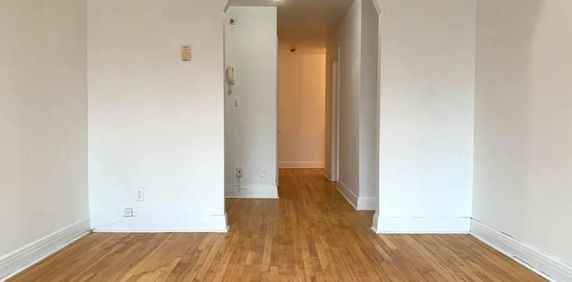 NDG - Beau 5 1/2 De 3 Chambres - Photo 2