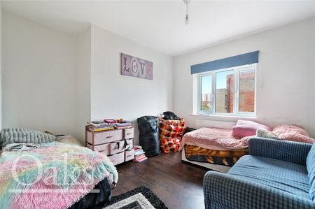 Lower Addiscombe Road, East Croydon, Surrey - Photo 5