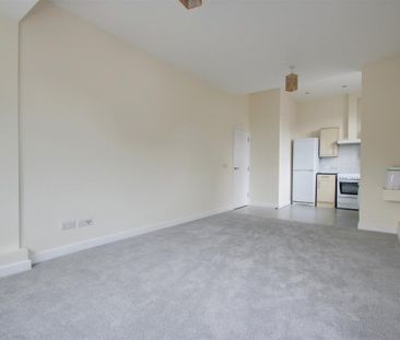 High Street, Kings Langley - Photo 6