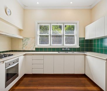 Classic Fremantle Charm with Bonus Studio - SHORT TERM LEASE ONLY - Photo 5