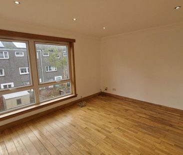 4 bedroom terraced house to rent - Photo 3