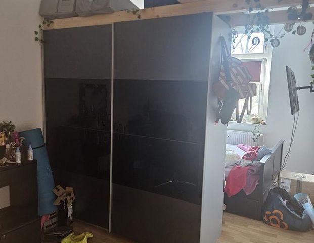 Gepflegte 2 Raum Wohnung Zentrumsnah - Photo 1