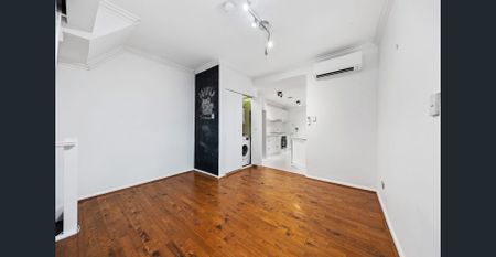 Urban fringe terrace retreat - Photo 3