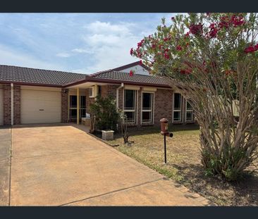 12 Silkyoak Grove, Greenacre, NSW 2190 - Photo 6