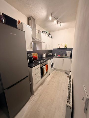 2 Bed Flat, South Ealing Road, W5 - Photo 4