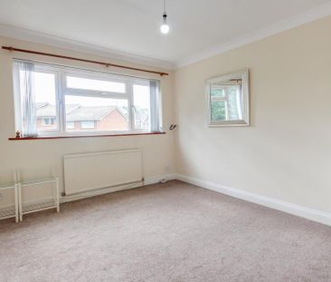 3 bedroom link detached house to rent - Photo 4