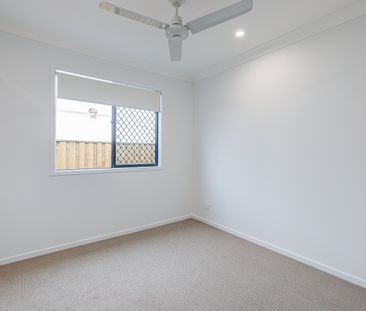 1/50 Herbst Drive, Bahrs Scrub QLD 4207 - House For Rent | Domain - Photo 2