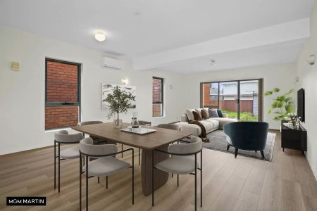 MGM MARTIN – THREE BEDROOM TOWNHOUSE - Photo 2