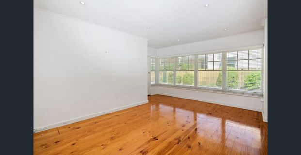 Find lifestyle: where coastal living meets everyday ease - Photo 1