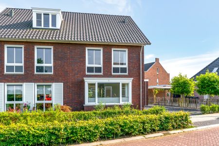 Verhuurd: TE HUUR: royale eengezinswoning in kleinschalige wijk De Oudenborch in Rhenoy! - Foto 2