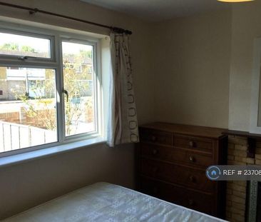 5 bedroom semi-detached house to rent - Photo 5