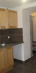 À louer / Appartement F2 / BESANCON QUARTIER ST-FERJEUX 26 rue de la Basilique - Photo 3