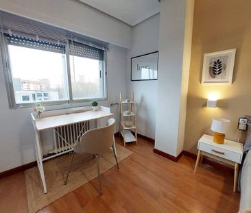 Calle de Beatriz de Bobadilla, Madrid, Community of Madrid 28040 - Photo 6