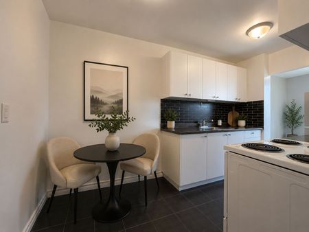 For Lease - 35 Confederation Drive Unit# 216, Toronto, Ontario - Photo 5