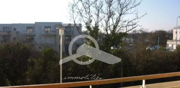 SAINT MARC Les Rochelles - Photo 2