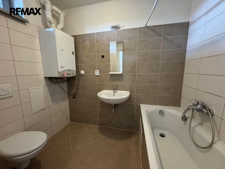 Pronájem bytu 1+kk v osobním vlastnictví 35 m², Vyškov - Photo 4