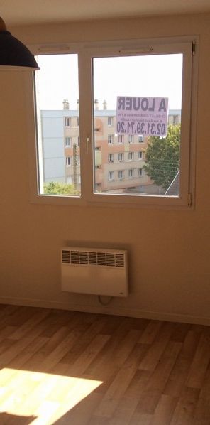 Location Appartement 1 pièce 18m² - Photo 1