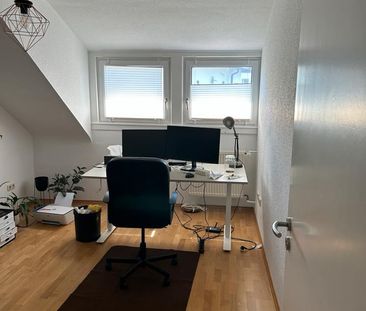 Schöne Dachgeschosswohnung in zentraler Lage Westend-Süd - Foto 5