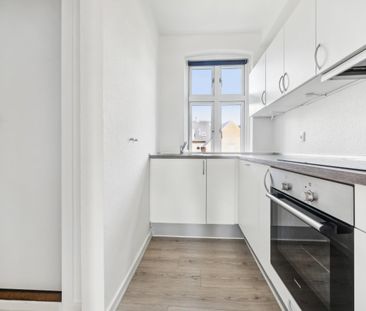 <b>Lys og velindrettet 3-værelses lejlighed i hjertet af Nørresundb... - Photo 6