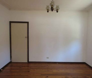 9 Tyler Street, Campbelltown - Photo 2