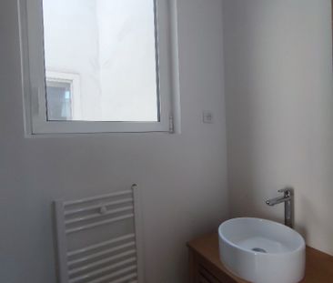 Location Appartement 3 pièces 40m² SETE 34200 - Photo 5